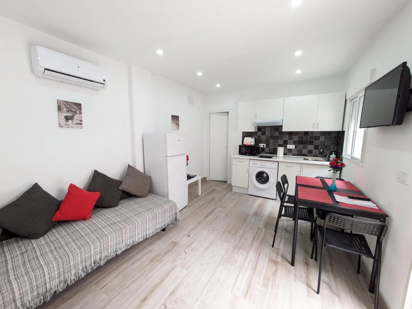 Madrid Apartaments Exterior photo